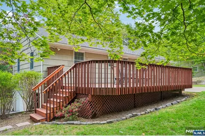 900 Hillsdale Avenue, Hillsdale, NJ 07642 - Photo 25