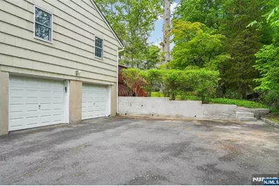900 Hillsdale Avenue, Hillsdale, NJ 07642 - Photo 29