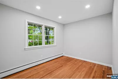900 Hillsdale Avenue, Hillsdale, NJ 07642 - Photo 13