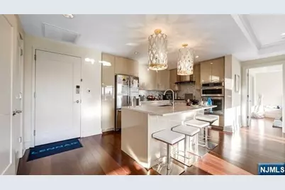 150 Henley Place, Weehawken, NJ 07086 - Photo 45