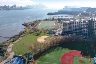 150 Henley Pl, Weehawken, NJ 07086 - Photo 7