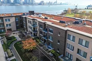 150 Henley Pl, Weehawken, NJ 07086 - Photo 9