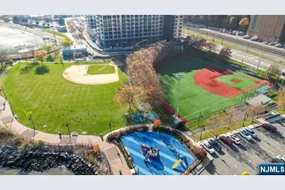 150 Henley Place, Weehawken, NJ 07086 - Photo 13