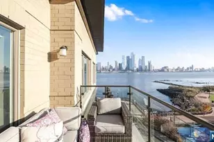 150 Henley Pl, Weehawken, NJ 07086 - Photo 21