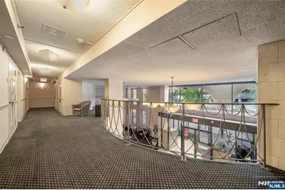 160 Overlook Avenue 2C #2C, Hackensack, NJ 07601 - Photo 27