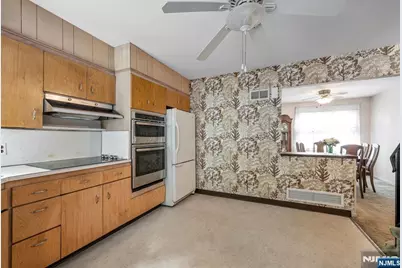 415 N 4th, Hawthorne, NJ 07506 - Photo 15