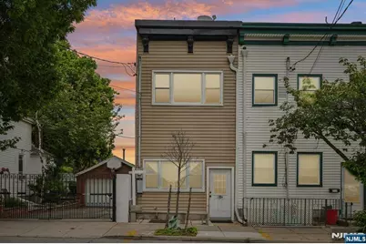 90 Hackensack, Weehawken, NJ 07086 - Photo 29