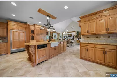 273 Glen Road, Woodcliff Lake, NJ 07677 - Photo 11