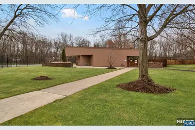 31 Berkeley Court 31D #31D, Washington Township, NJ 07676 - Photo 35