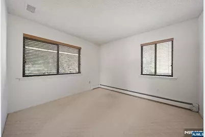 31 Berkeley Court 31D #31D, Washington Township, NJ 07676 - Photo 27