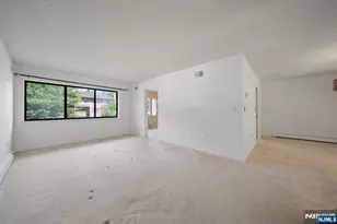 31 Berkeley Ct 31D, Washington Township, NJ 07676 - Photo 15