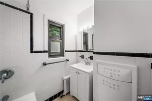 90 Tracey Pl H-1, Englewood, NJ 07631 - Photo 17
