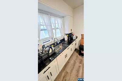 512-514 2nd Avenue 3 #3, Lyndhurst Township, NJ 07071 - Photo 9