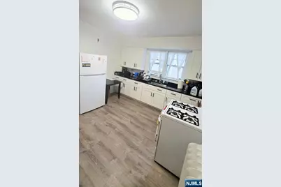 512-514 2nd Avenue 3 #3, Lyndhurst Township, NJ 07071 - Photo 11