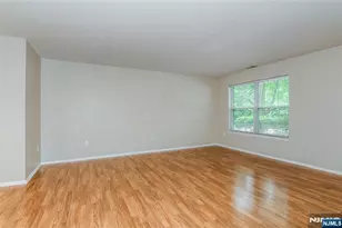 2055 Charles Ct, Mahwah, NJ 07430 - Photo 15