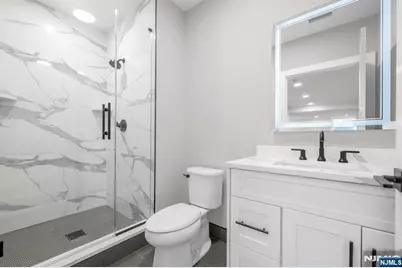 139 Philip, Elmwood Park, NJ 07407 - Photo 33