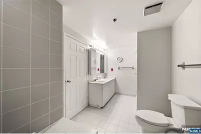 800 Palisade Avenue 1804 #1804, Fort Lee, NJ 07024 - Photo 17