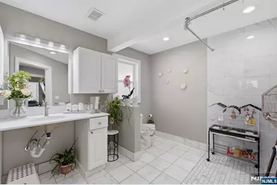 32 Willard Street, Garfield, NJ 07026 - Photo 15