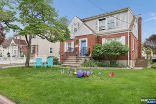 365 Grove St, New Milford, NJ 07646 - Photo 3