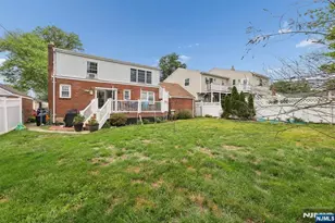 365 Grove St, New Milford, NJ 07646 - Photo 11