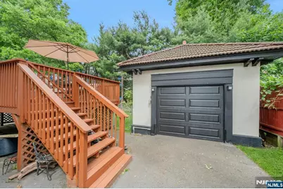 1016 Abbott Boulevard, Fort Lee, NJ 07024 - Photo 35