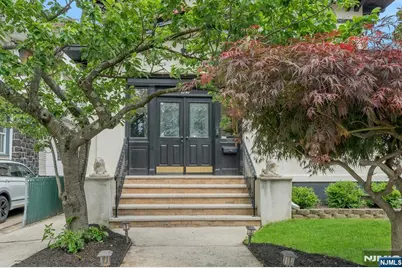 1016 Abbott Boulevard, Fort Lee, NJ 07024 - Photo 3