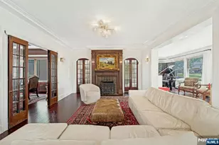 1016 Abbott Blvd, Fort Lee, NJ 07024 - Photo 9