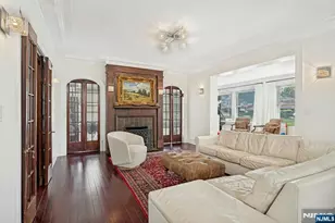 1016 Abbott Blvd, Fort Lee, NJ 07024 - Photo 11