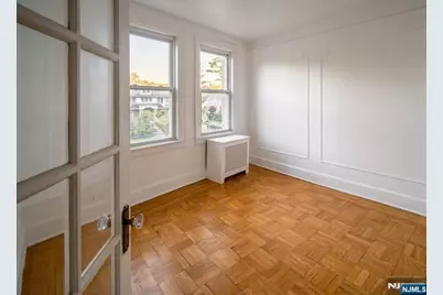 218 Broad Avenue 3G #3G, Leonia, NJ 07605 - Photo 3