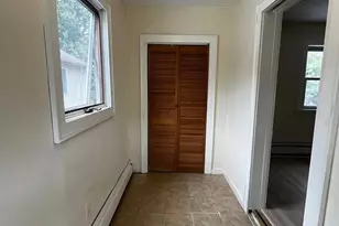 195 Pleasant Ave, Bergenfield, NJ 07621 - Photo 5