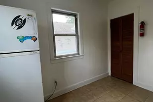 195 Pleasant Ave, Bergenfield, NJ 07621 - Photo 15