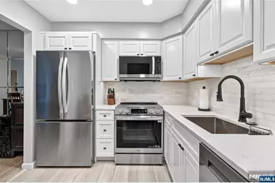 464 Liberty Street 106 #106, Little Ferry, NJ 07643 - Photo 21