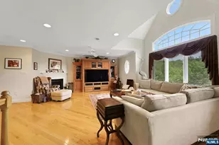 110 Winding Creek, Old Tappan, NJ 07675 - Photo 5