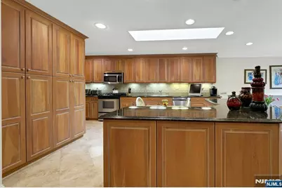 110 Winding Creek, Old Tappan, NJ 07675 - Photo 15