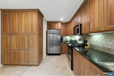 110 Winding Creek, Old Tappan, NJ 07675 - Photo 17