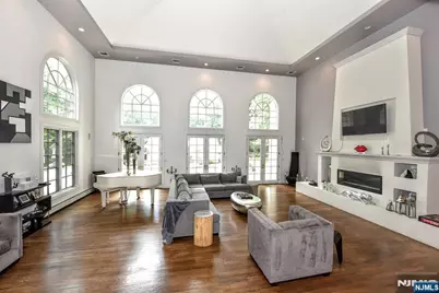 24 Wildwood Road, Saddle River, NJ 07458 - Photo 9