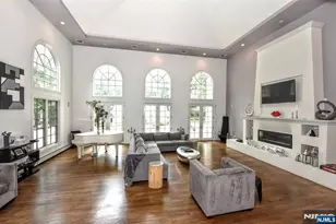 24 Wildwood Rd, Saddle River, NJ 07458 - Photo 9