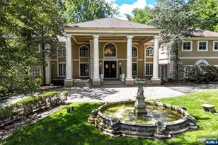 24 Wildwood Rd, Saddle River, NJ 07458 - Photo 3