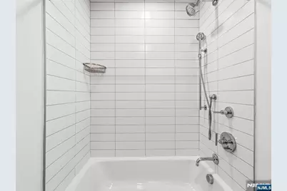 380 Newark Avenue 406 #406, Jersey City, NJ 07302 - Photo 15