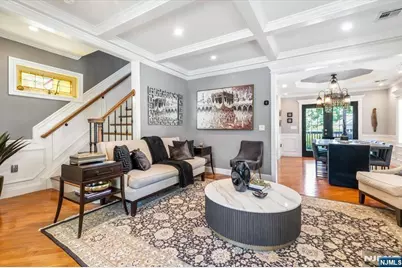 254 Elm Avenue, Teaneck Township, NJ 07666 - Photo 7