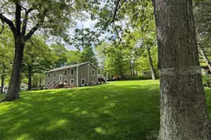 10 Monique Ln, West Milford, NJ 07480 - Photo 3