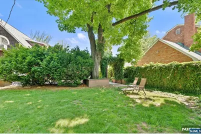 694 Sunset Road, Teaneck Township, NJ 07666 - Photo 23