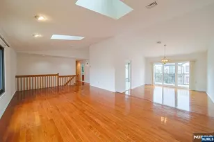 1437 John St, Fort Lee, NJ 07024 - Photo 9