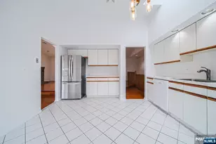 1437 John St, Fort Lee, NJ 07024 - Photo 19