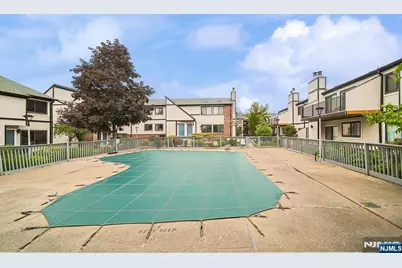1437 John Street, Fort Lee, NJ 07024 - Photo 25