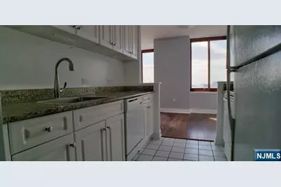 100 Old Palisade Road 2909 #2909, Fort Lee, NJ 07024 - Photo 5