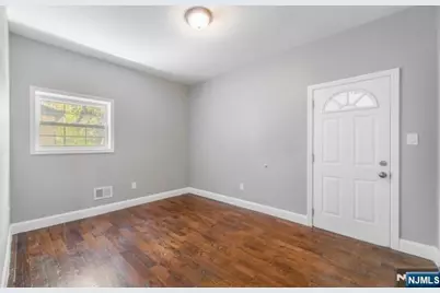 155 Tichenor Avenue, South Orange, NJ 07079 - Photo 11