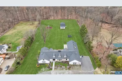 16 Greenbrook Road, Caldwell, NJ 07006 - Photo 3