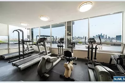 6050 Boulevard East 6D #6D, West New York, NJ 07093 - Photo 21