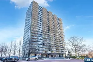 6050 Blvd East 6D, West New York, NJ 07093 - Photo 1